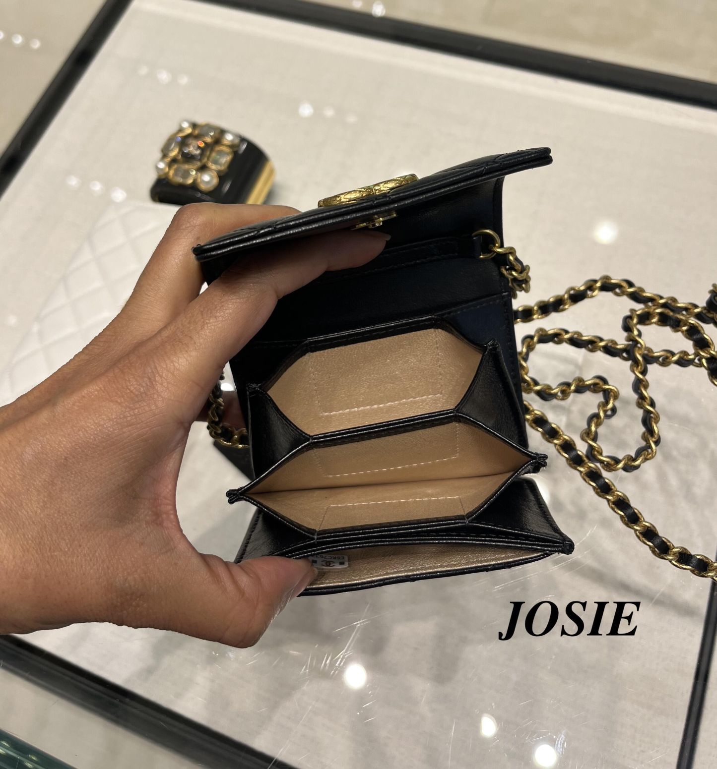 【CHANEL】希少 チェーン クラッチ ミニバッグ AP3105 可愛い♪